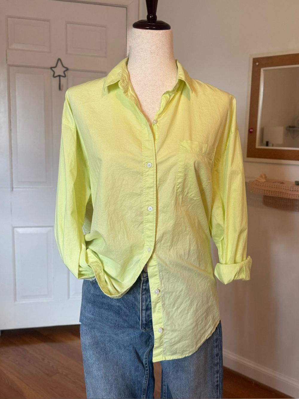 Old Navy L/S Boyfriend Shirt Chartreuse Lime Green 100% Soft Cotton Size Small